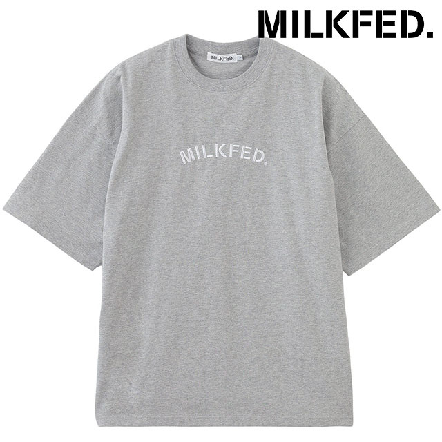 ミルクフェド MILKFED. エンブロイダリー アーチステンシル ワイド ショートスリーブTシャツ [103251011008 SS25] EMBROIDERY ARCH STENCIL WIDE S/S TEE レディース 半袖 ワイドシルエット ASH 【メール便配送】