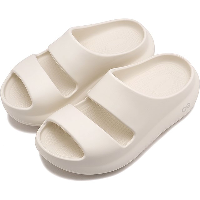 【6か月保証】 ウーフォス OOFOS リカバリーサンダル ウーヤー [2000970140252 FW25] OOyea レディース 靴 厚底 スライドサンダル 疲労回復 アフタースポーツ Chalk 正規取扱店