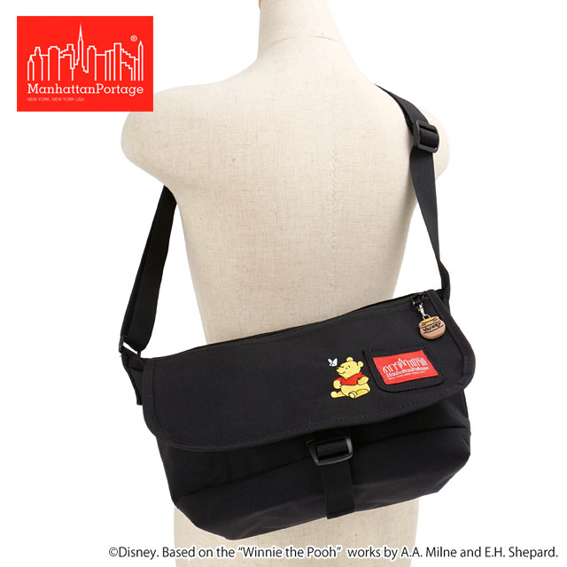 マンハッタンポーテージ Manhattan Portage ナイロンメッセンジャーバッグJR スリム くまのプーさん [MP1605JRSFZP500PH25 FW25] NYLON MESSENGER BAG JR SLIM FZP 500D CORDURA 25/POOH メンズ・レディース 鞄 ショルダーバッグ ディズニー Black 正規取扱店