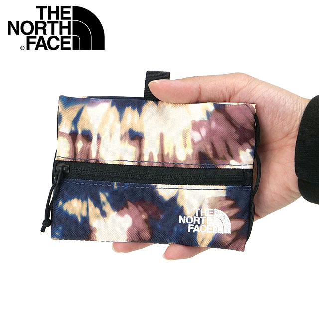 ザ・ノース・フェイス THE NORTH FACE ビルビーフラットポーチM [NN22606-LT SS26] Bilby Flat Pouch M バッグインバッグ アクセサリーポーチ ファスナー開閉 マルチカラー ランドスケープタイダイ 【メール便配送】