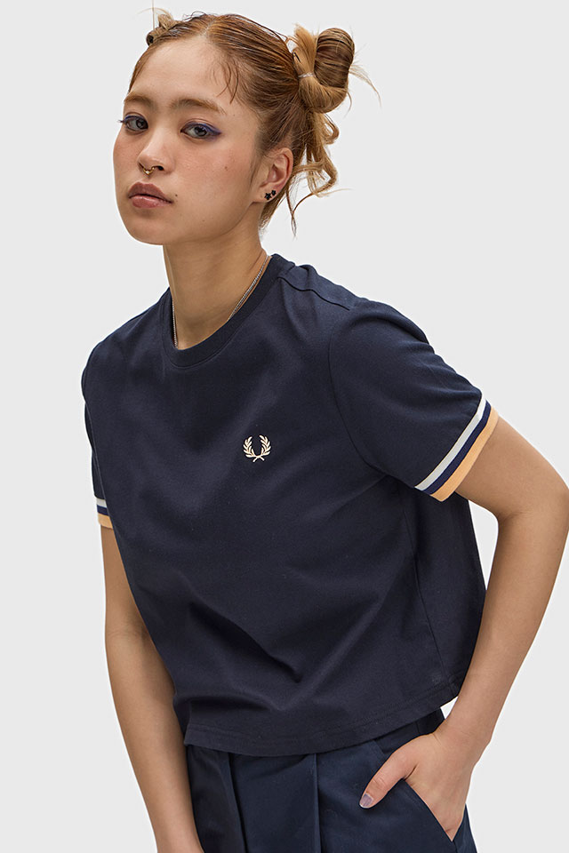 フレッドペリー FRED PERRY レディース ボールドティップドTシャツ [G2179-608 SS26Q2] BOLD TIPPED T-SHIRT 半袖 ショート丈 ネイビー NAVY 【メール便配送】