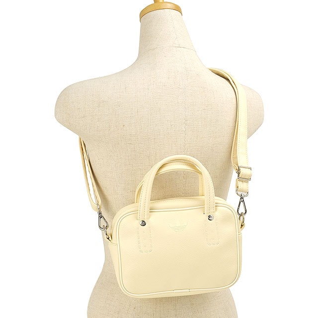アディダス オリジナルス adidas Originals アディカラー XS バッグ [CD478/KQ9086 FW26] ADICOLOR XS BAG メンズ・レディースバッグ ミニバッグ ショルダーバッグ 軽量 コンパクト デイリー おしゃれ ウォームバニラ