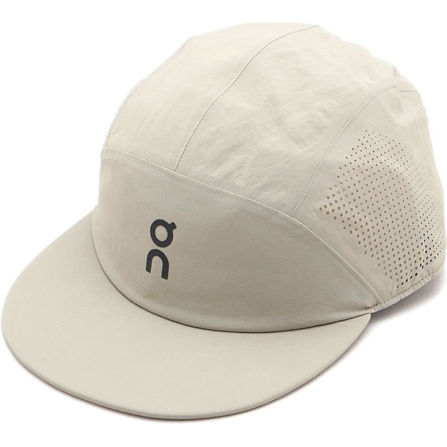 オン On パフォーマンス キャップ [2UE30504939 FW26] Performance Cap 帽子 ランニング スポーツ 軽量 通気性 ベージュ Brume