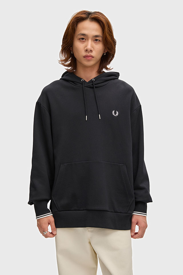 フレッドペリー FRED PERRY メンズ ティップド フーデッドスウェットシャツ [M3492-102 FW26] TIPPED HOODED SWEATSHIRT 裏毛 フーディー スウェットパーカー おしゃれ カジュアル 黒 BLACK
