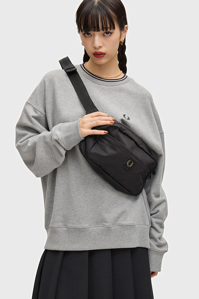 フレッドペリー FRED PERRY クリンクル ナイロンクロスボディ [L3340