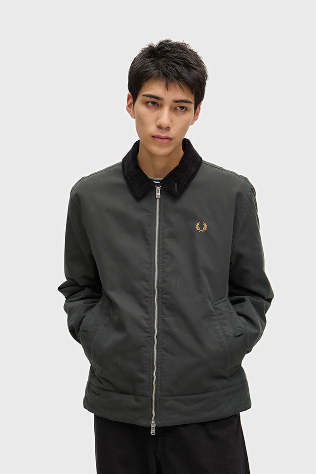 フレッドペリー FRED PERRY メンズ コットン カバンジャケット [J8535-Q20 FW26] COTTON CABAN JACKET ブルゾン コットンジャケット キルティング 中綿ジャケット 秋冬 防寒 NIGHT-GREEN