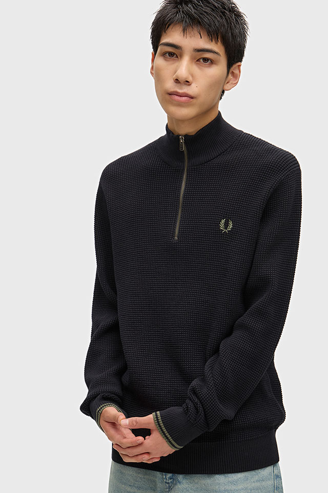 フレッドペリー FRED PERRY メンズ ワッフルステッチ ハーフジップ ジャンパー [K8557-198 FW26] WAFFLE STITCH HALF ZIP JUMPER セーター ワッフルニット コットンニット 長袖ニット プルオーバー 秋冬 黒 BLACK