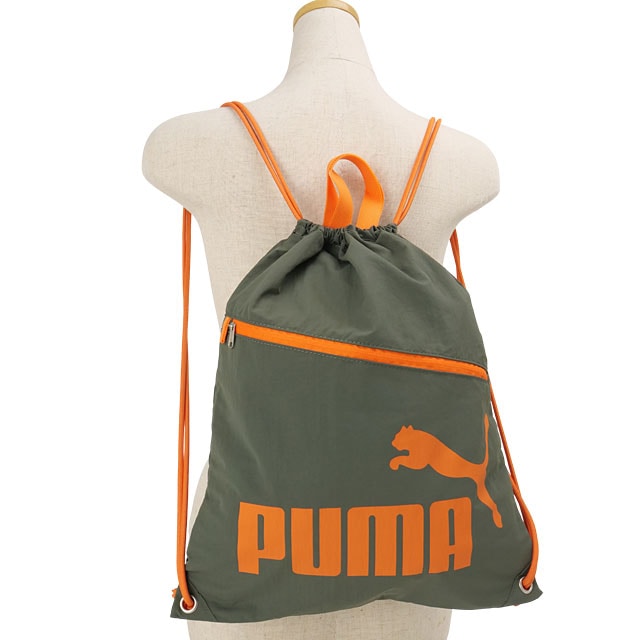 プーマ PUMA ナップサック [J20517 FW26] KNAP SACK パッカブル巾着バッグ サブバッグ カラビナ付き ナイロン 軽量140g 旅行 スポーツ カーキ/オレンジ 【メール便配送】