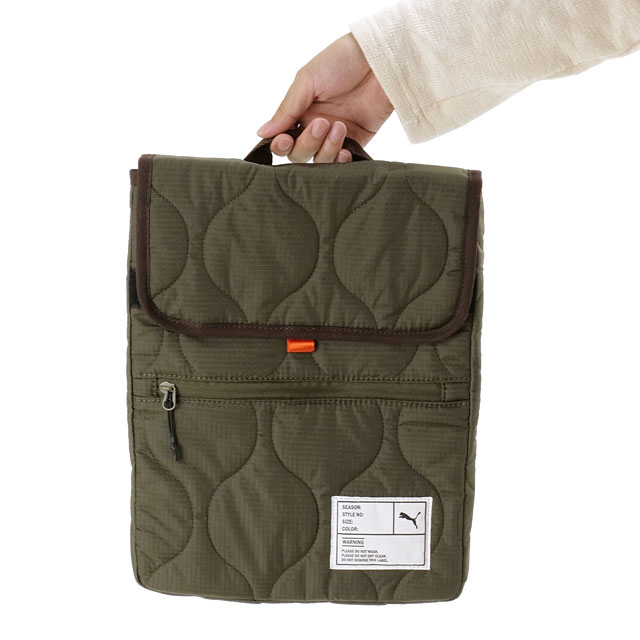 プーマ PUMA ラスティ PCケース [J20399 FW25] RUSTY PC CASE メンズ・レディース PC収納 13インチ ビジネス KHAKI 【メール便配送】 正規取扱店