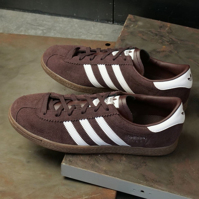 2_000000044415.jpg?1757568065