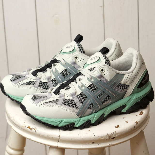 asics アシックス 美品 ゲルソノマ GEL-SONOMA 15-50 MT asics GEL-SONOMA 15-50 MT GTX OBSIDIAN GREY/CLAY GREY 22FW-I