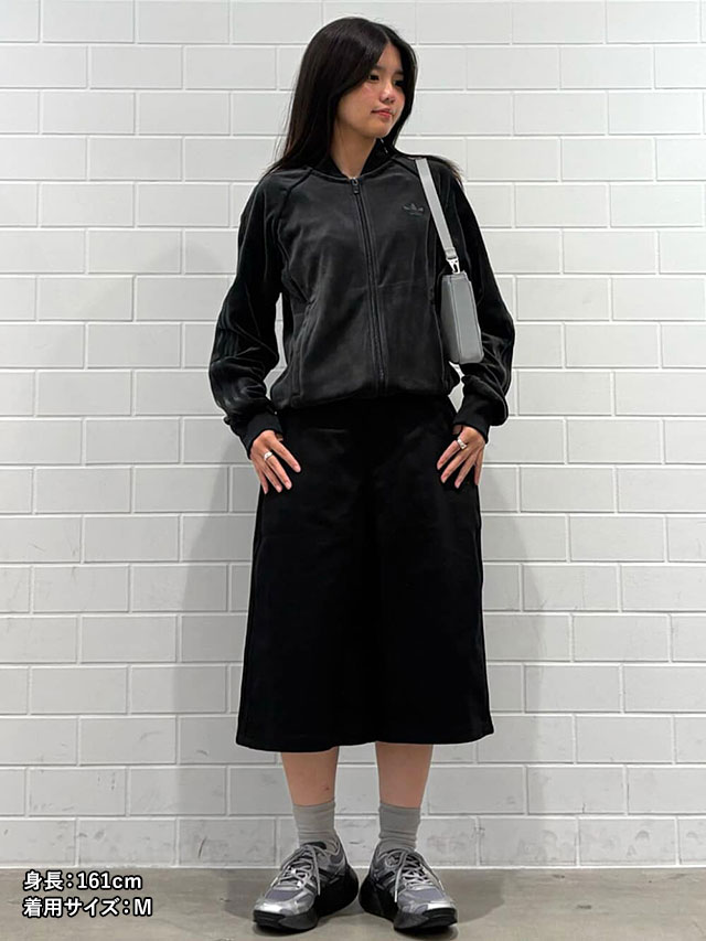 アディダス オリジナルス adidas Originals ベロア SST トラックトップ