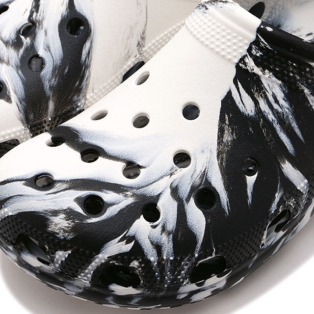 クロックス crocs サンダル クラシック マーブル クロッグ [206867-103