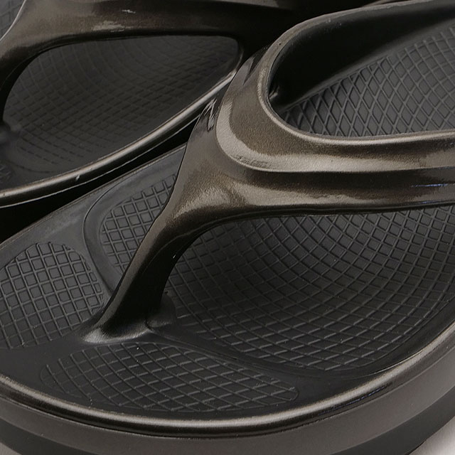 6ݾڡ ե OOFOS ꥫХ꡼ ᥬ 륯 [2000810178252 FW25] OOmega Luxe ǥ   ȥ󥰥 ϫ եݡ Titanium-Mirror 谷Ź