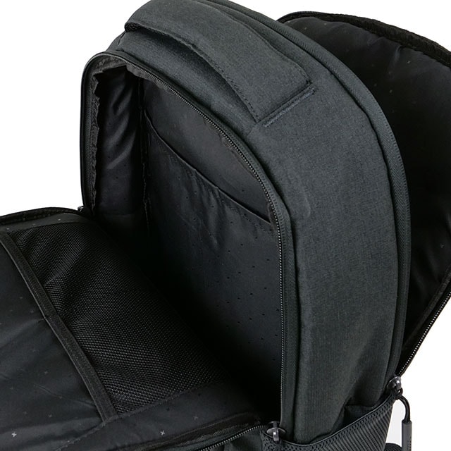 インケース Incase ファセット 25L バックパック [137231053055 SS23