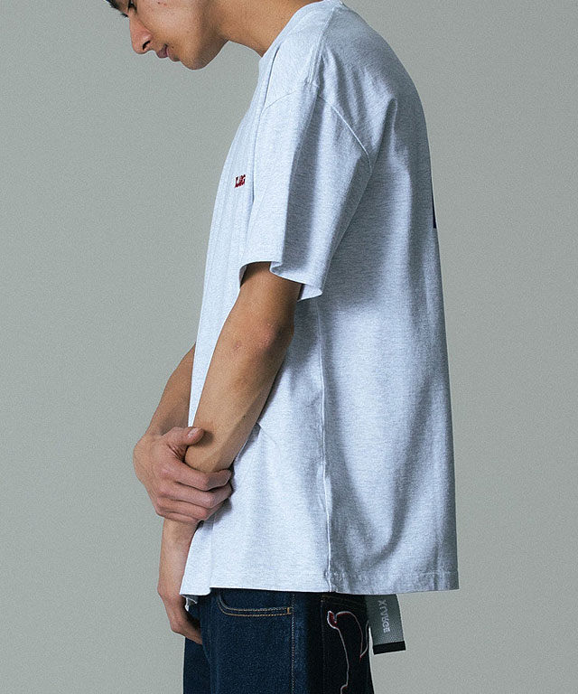 エクストララージ XLARGE メンズ スランテッドOG ショートスリーブT