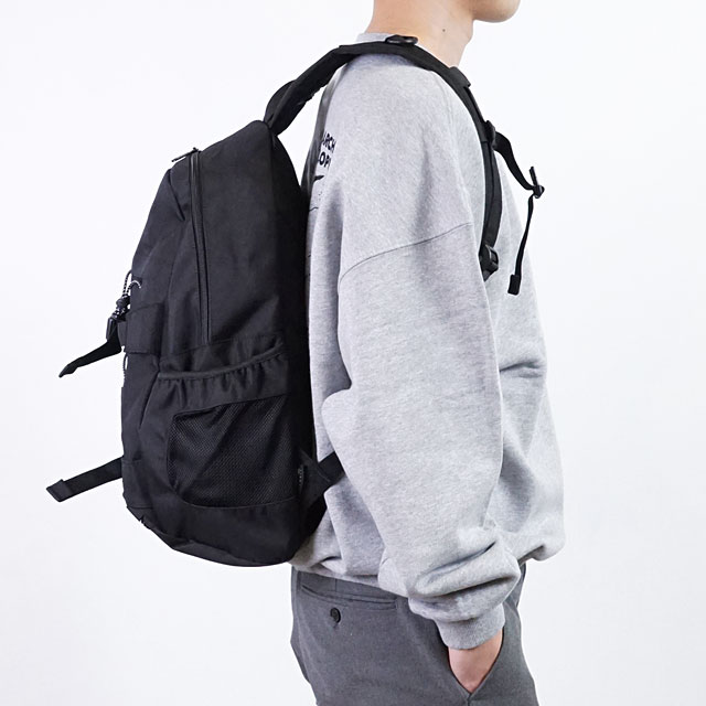 ̵ۥȥ顼 XLARGE å ɥ ȥåեå Хåѥå STANDARD LOGO TRUCK HOOK BACKPACK [01193018/101232053002] 󥺡ǥ  ǥѥå BLACK  ֥å