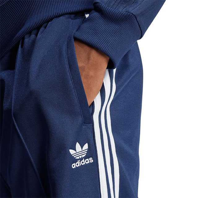 未使用　adidas ライトブルー スラックス S adidas ZX 8000 