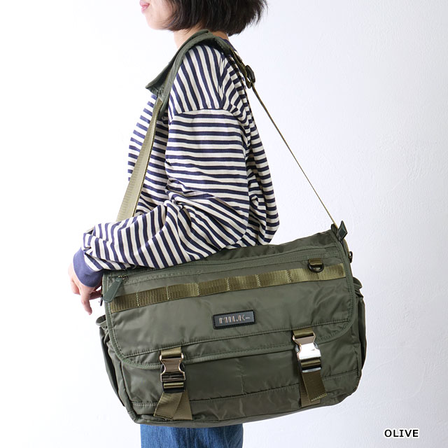 ミルクフェド MILKFED. ロゴプレート メッセンジャーバッグ