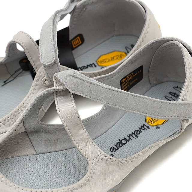 ビブラムファイブフィンガーズ Vibram FiveFingers 5本指シューズ ジム