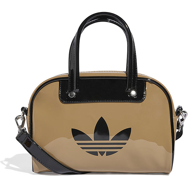 新品未使用‼️adidas 50周年 セットアップ ブラックピンク❤リサモデル 貴重美品 BLACK PINK LISA ブラックピンク リサ着用モデル