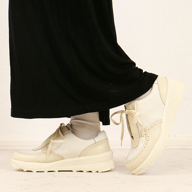 ショセ トラベルシューズ TRAVEL SHOES by chausser トラベル シューズ バイ ショセ アクティブ レザースニーカー [TRA-024 SS25] Active Leather sneakers レディース 靴 日本製 生活防水 ビブラムソール ホワイト WH 正規取扱店 返品送料無料】ショセ トラベルシューズ TRAVEL SHOES by chausser