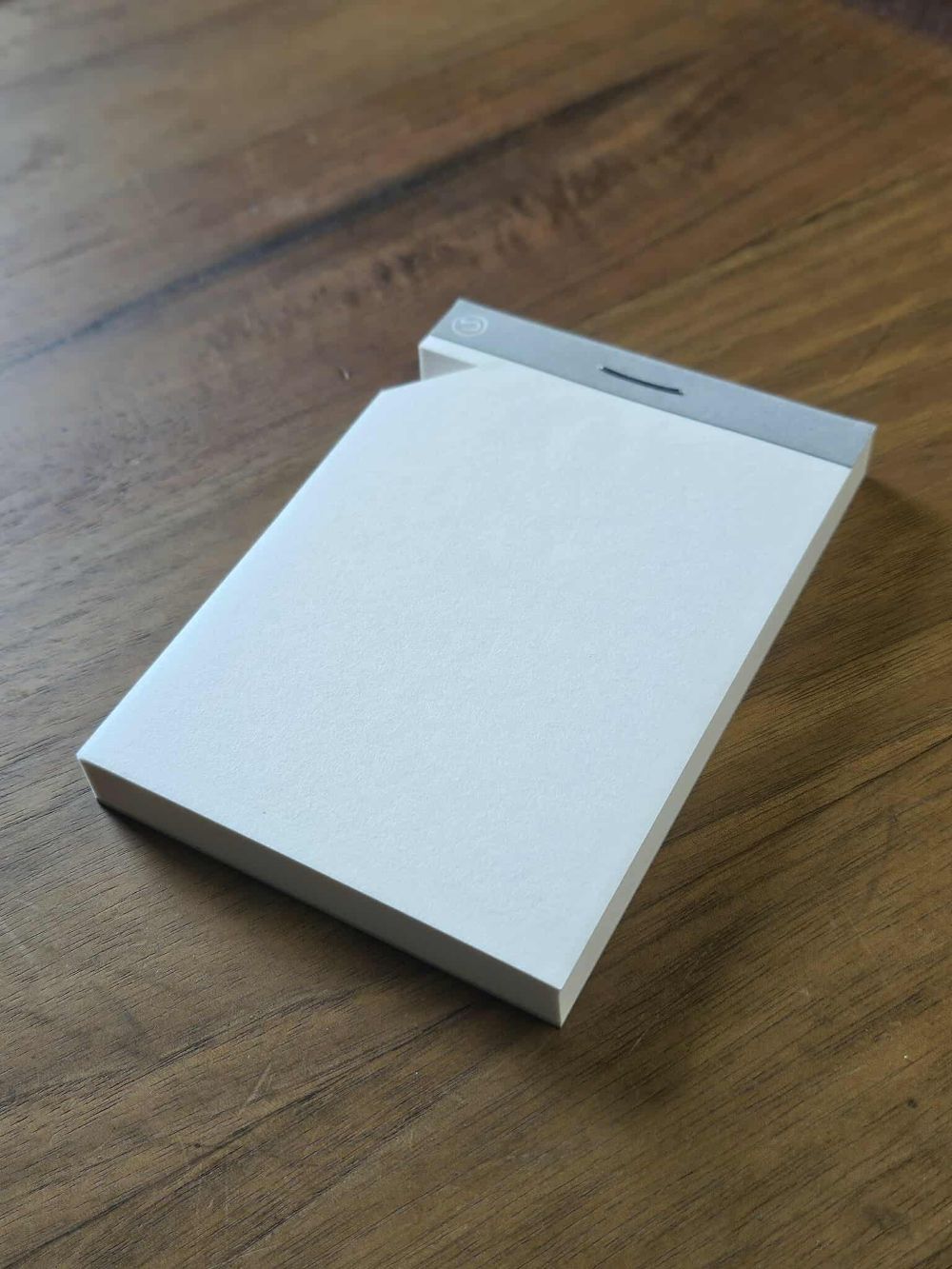 �Ĥ������