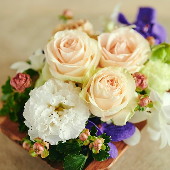 チークウッドのアレンジメント