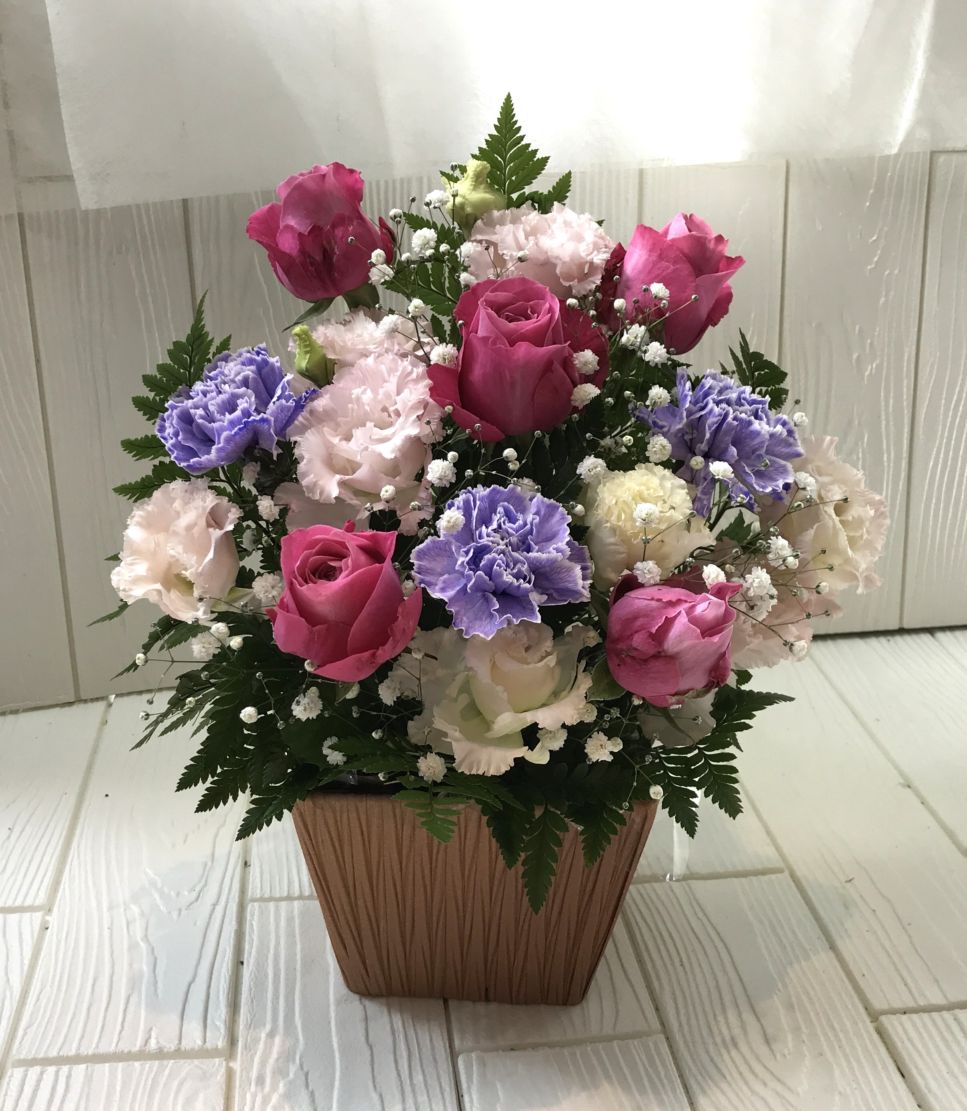 ピンクとラベンダーカラーのアレンジメント　