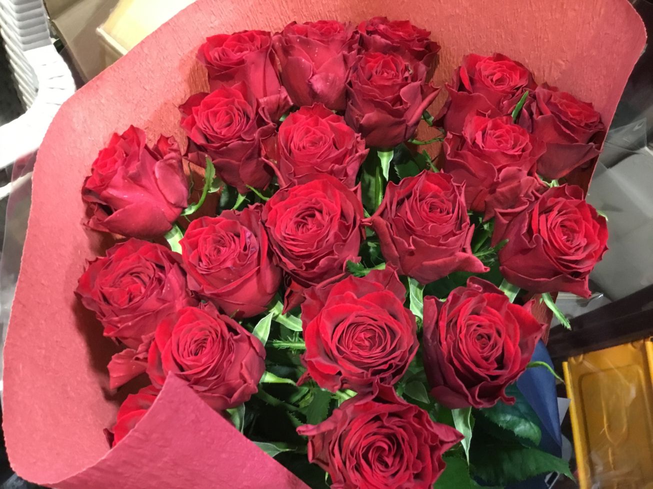 赤いバラ20本の花束　