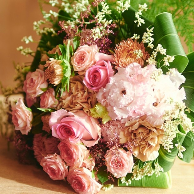 母の日　ピンク×アースカラーのブーケ