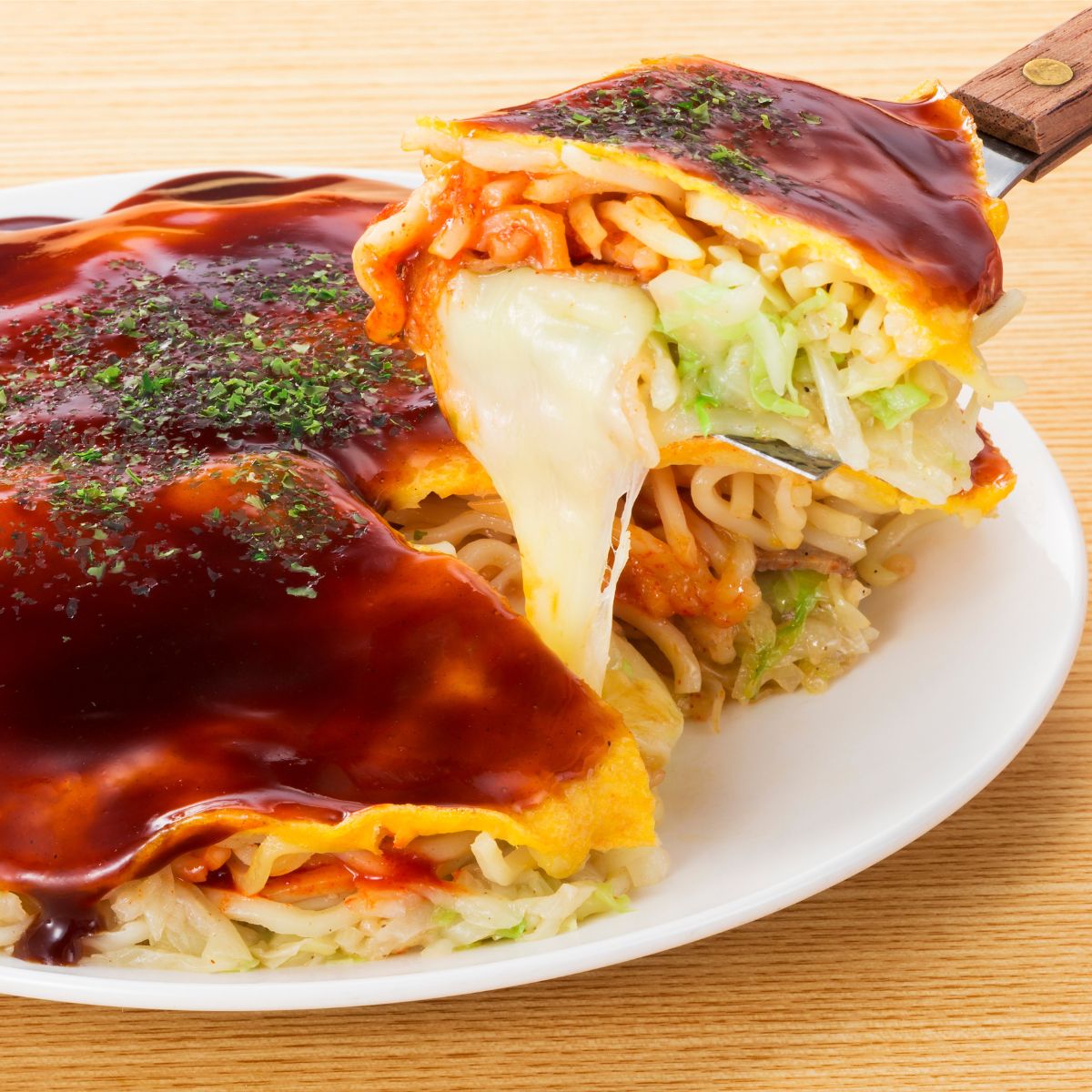 新発売】広島流お好み焼 三種のチーズ入(キムチ風味) 420g