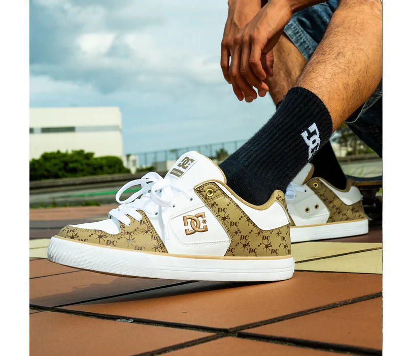 �ǥ������� dc ��� �������å� ���ˡ����� ���塼�� �ԥ奢 SE SN DM251304 DC SHOES PURE SE SN ���� ���������� ���� �� �� �ۥ磻�� ��Υ���� WBG WWO ���� �̳� ���ä����� ���󥰥����� 25cm 25.5cm 26cm 26.5cm 27cm 28cm 29cm