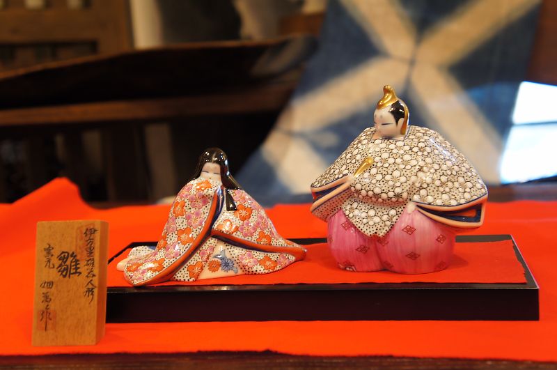 美品 源氏雛 伊万里焼 磁器人形 萬太郎作 鍋島人形 梅詰文
