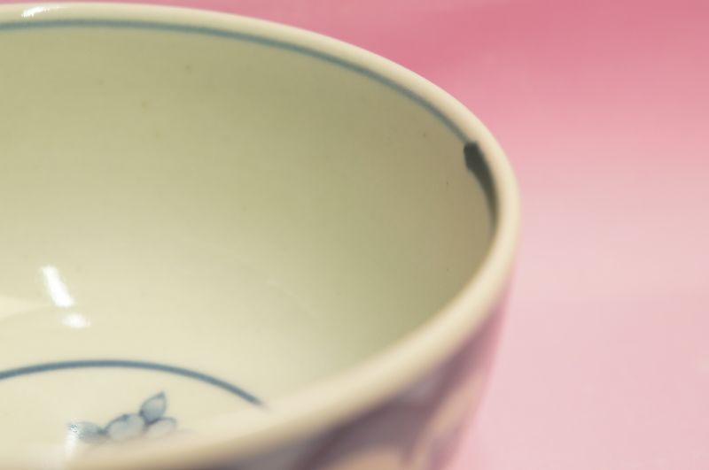 六代 佐藤走波 染錦草花文 碗揃 | いっぴん | | 食器のみつはた