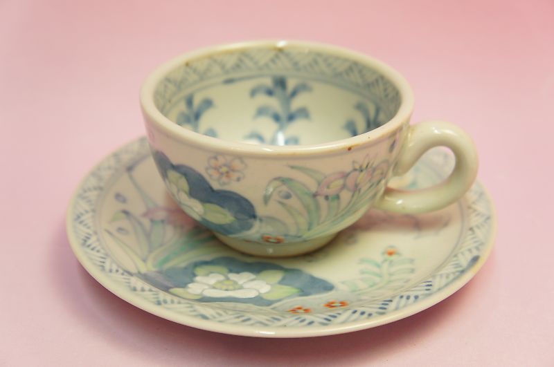五代 佐藤走波 染錦絵変わり コーヒー碗皿揃 | いっぴん | | 食器の