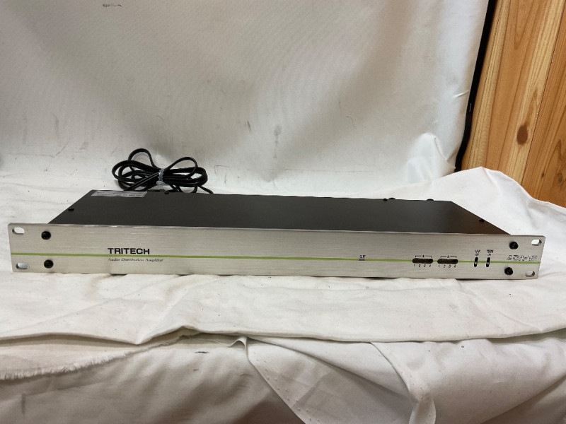 TRITECH ADA-01D オーディオ信号分配器(A/Dコンバーター付) u52886 中古 TRITECH トライテック ADA-12 Audio Distribution