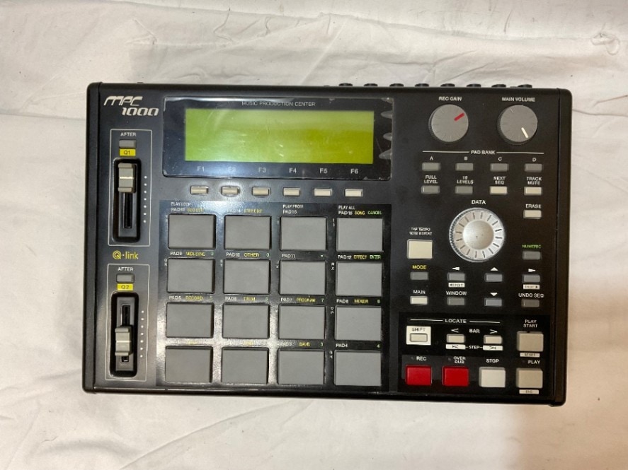u53049 中古 アカイ MPC1000 | 中古楽器,DTM | 【楽器通販】中古楽器 