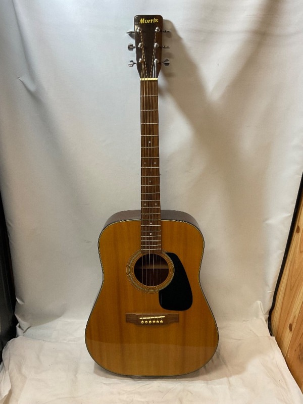 Morris MD-502/L.R.Baggsピックアップ付き Morris MD-502/L.R.Baggs