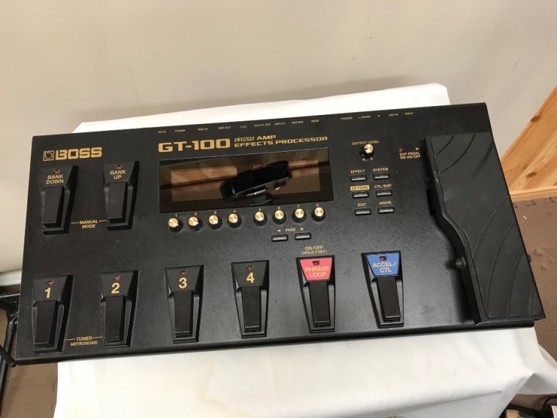BOSS GT-100 エフェクター【未使用】 s-l1200.jpg