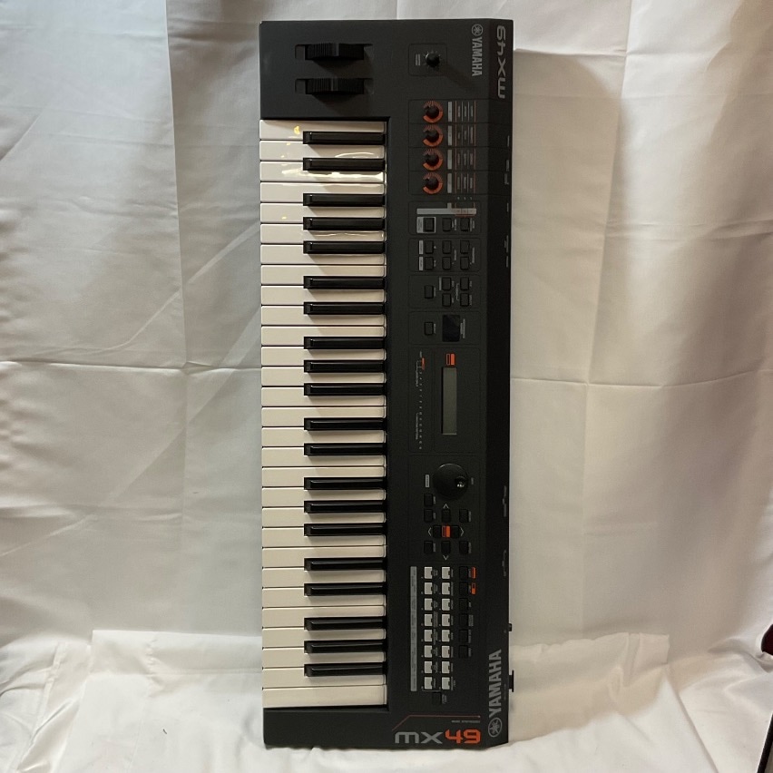 ヤマハ★ジャンク品シンセサイザーMX49★MIDIキーボード送料無料 Yamaha MX49BK Synthesizer - 49-Key Portable Music Instrument