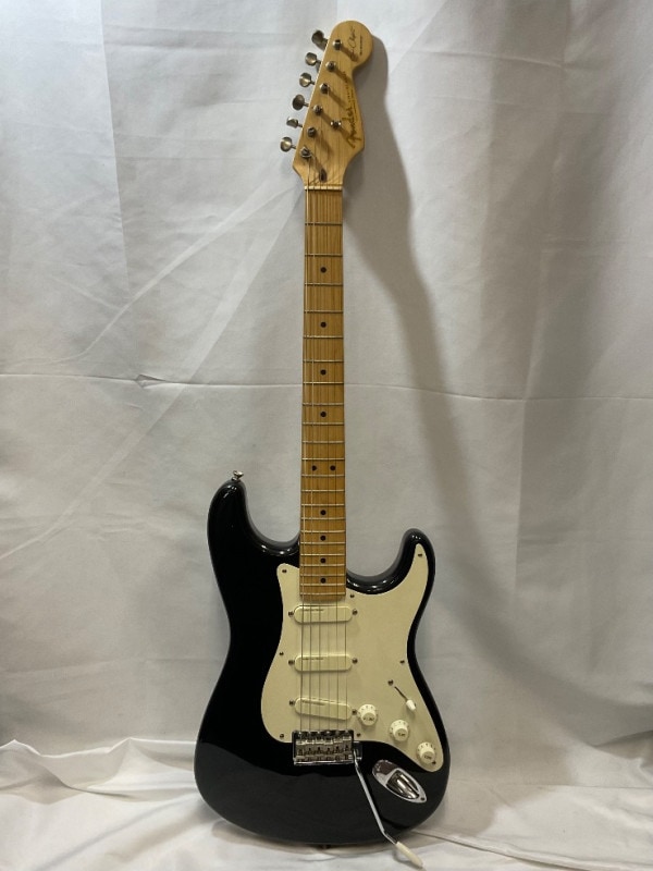 u55514 FenderUSA [Blackie Eric Clapton model]  ȥȥ㥹 ưok