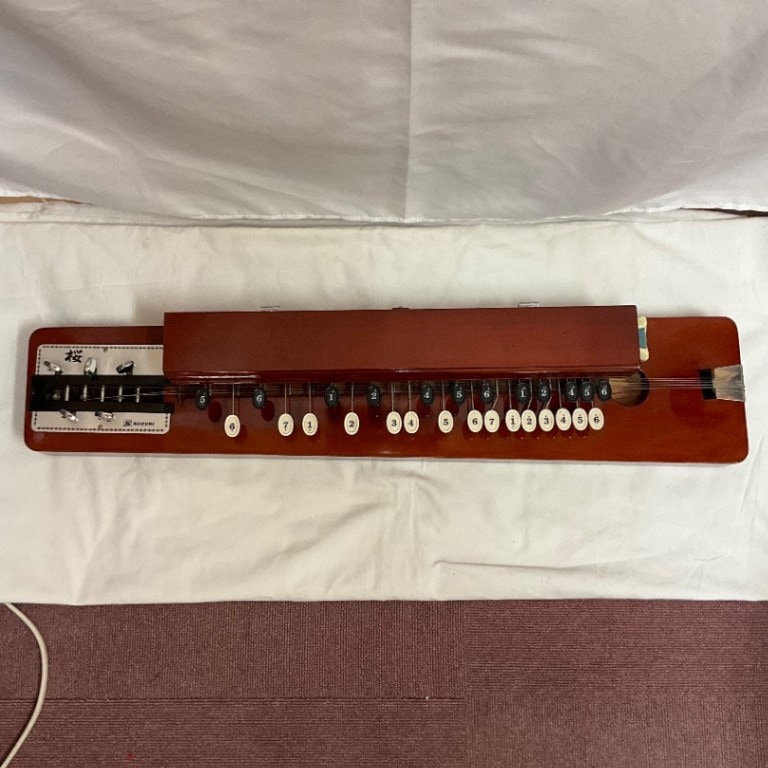 ②B108 大正琴 高品質 和楽器　TES-150 ②B108 大正琴 高品質 和楽器 TES-150 国内外の人気が集結 ☆鈴木