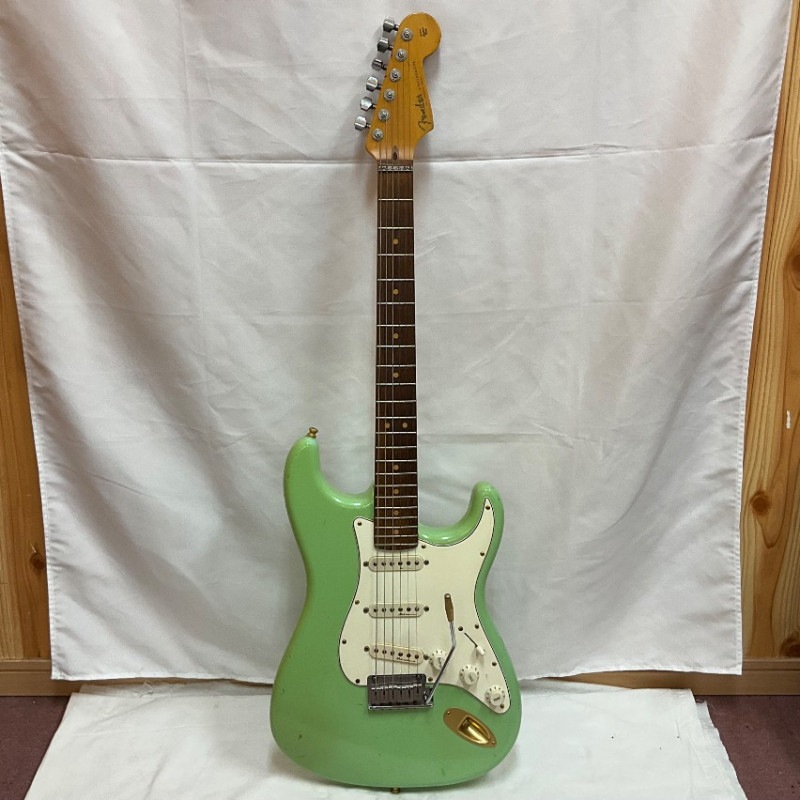 u56111 FenderUSA [Jeff Beck Stratocaster Surf Green] 日焼け有 動作