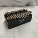 u56809šMETTA AUDIO DEVICES  ELECTRIC KALIMBA