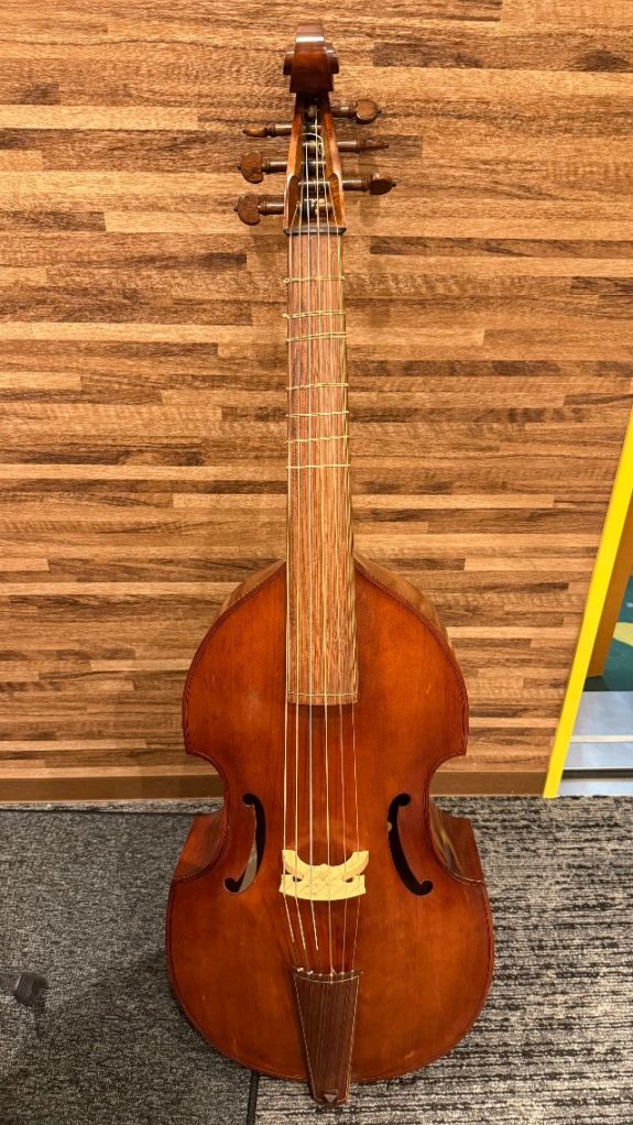 ビオラ　中古　メイド・イン　チェコスロバキア 000000021031_gseyAjI.jpg