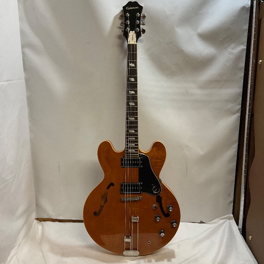 Epiphone Riviera　エピフォン リヴィエラ Epiphone Riviera Royal Tan エレキギター 初心者14点セット 充電式