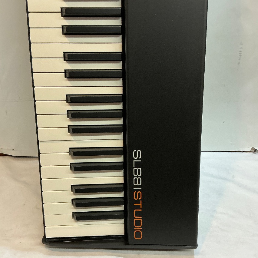 Studiologic SL88 STUDIO　中古美品 u60445 中古 Studiologic ( スタジオロジック ) SL88 STUDIO | 中古