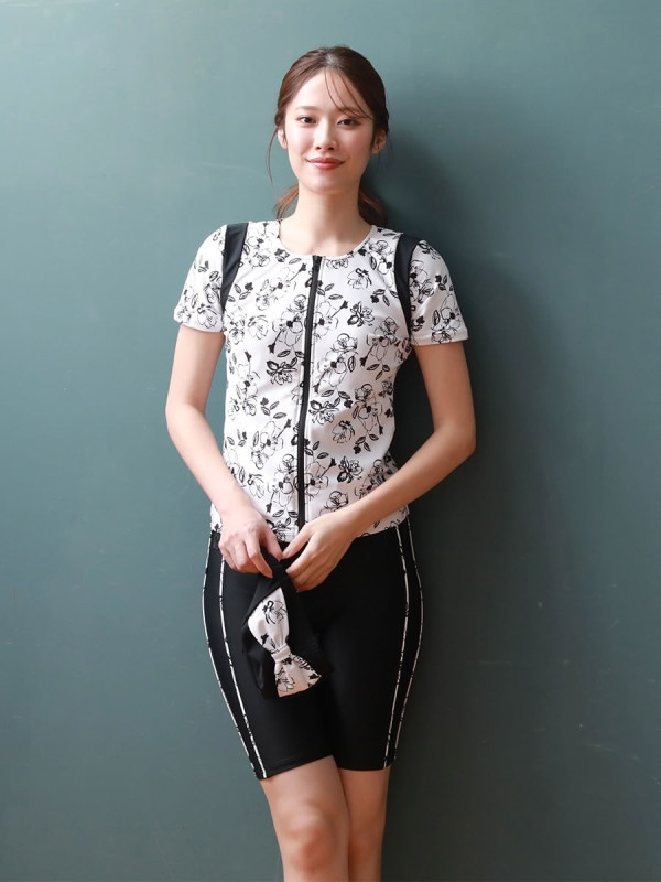 モノクロ線画フラワー半袖フィットネス水着(253152)