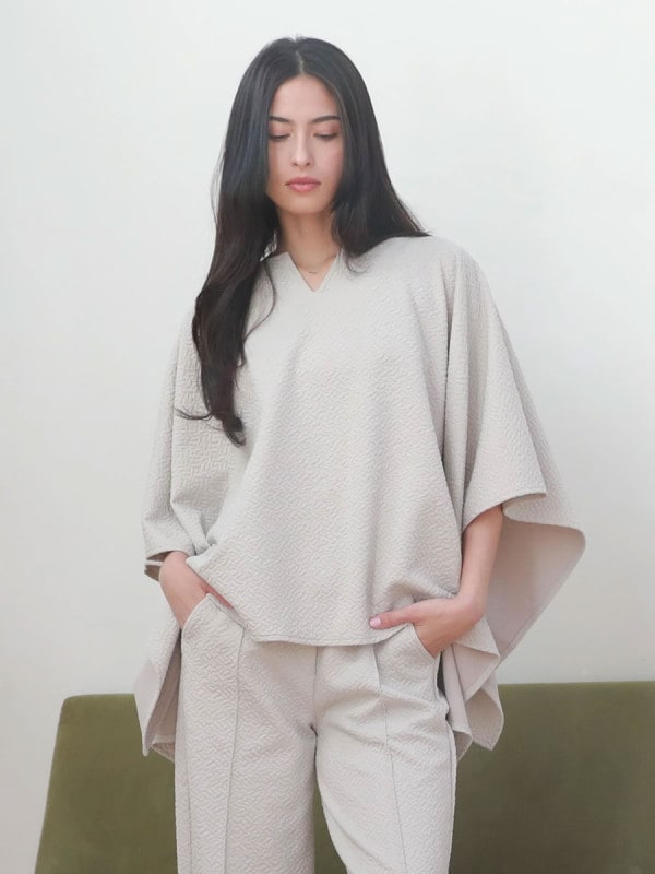 【Relax Wear】ジャガード風フレアポンチョ(253067)